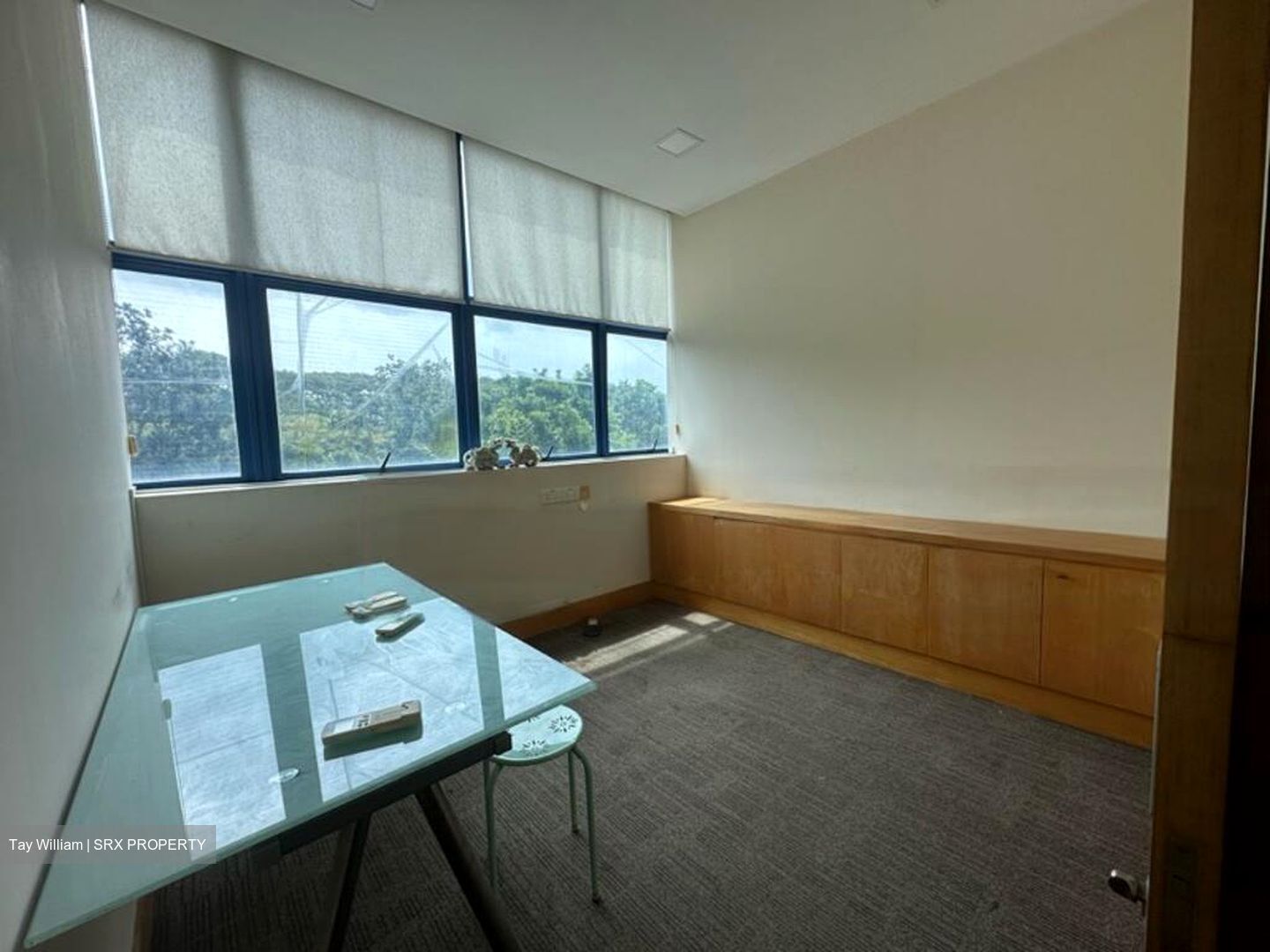 Abv Industrial Building (D16), Office #481222691